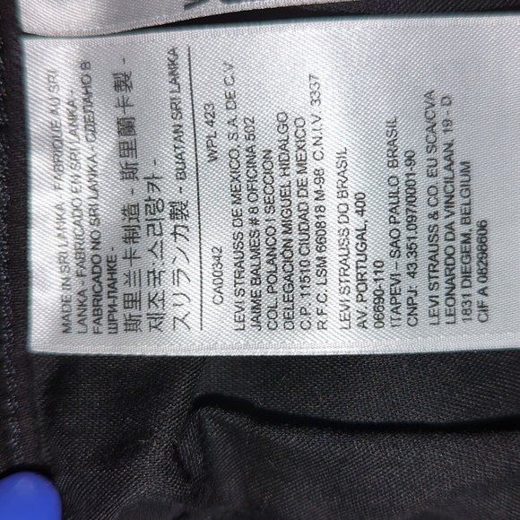 711 Skinny Black Distressed - Picture 12 of 15